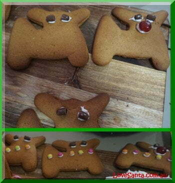 | love santa Decorating gingerbread reindeer