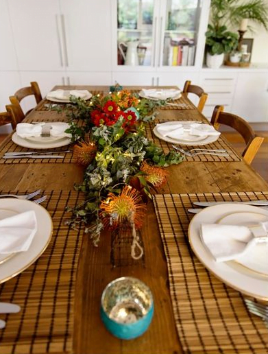 Australian flowers as a Christmas table centrepiece