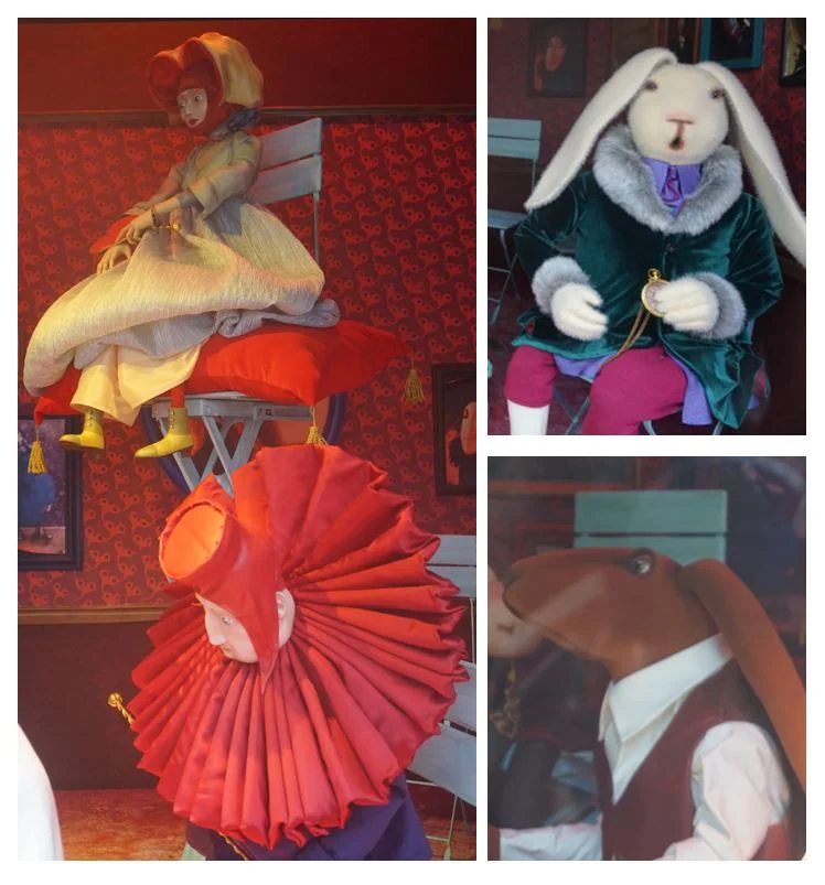 | love santa The rabbit, the queen and others in the drawing room with Alice