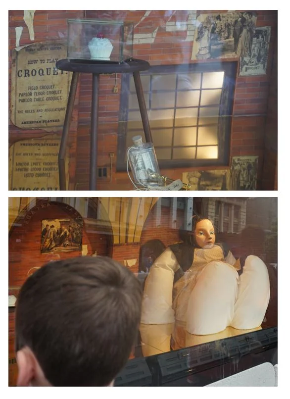 | love santa Alice eat and drinks, grows and shrinks